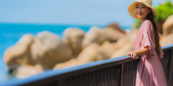 Solo female traveler exploring Thailand's safe destinations